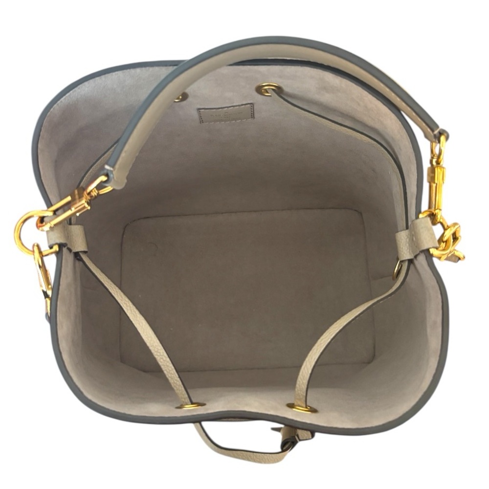 Louis Vuitton Monogram Giant Neonoe - Picture 7 of 9